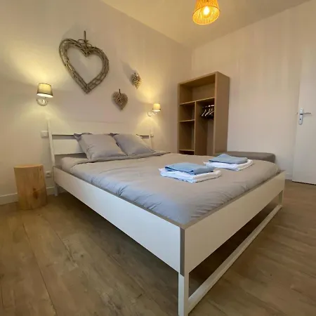 3 Pieces Vue A Proximite Des Parfumeries Grasse
