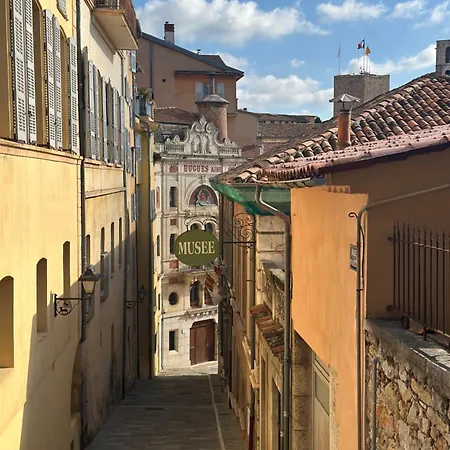Apartamento 3 Pieces Vue A Proximite Des Parfumeries *