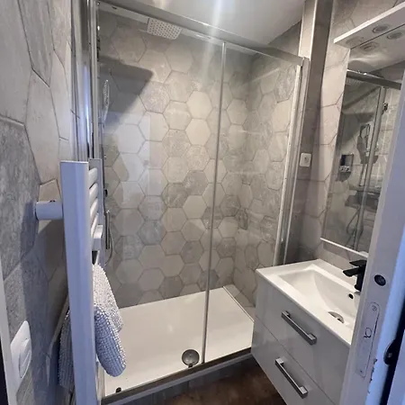 3 Pieces Vue A Proximite Des Parfumeries Apartamento Grasse